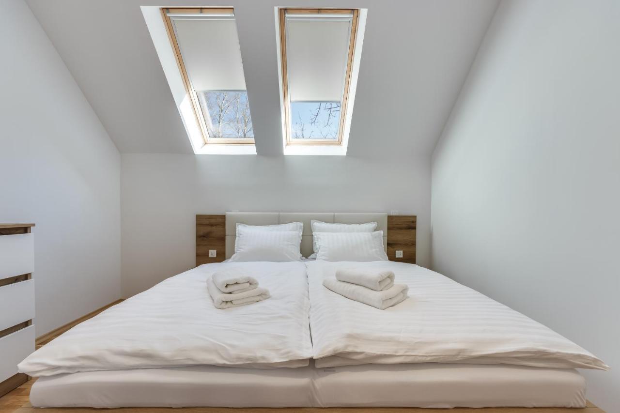 Chic Apartments With Finnish Sauna And Jacuzzi Краньска Гора Экстерьер фото